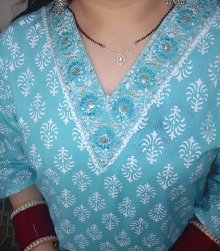 Traditional Cotton Kurti with Embroidered V-Neck, Turquoise Blue Damask Print, 3/4 Sleeves